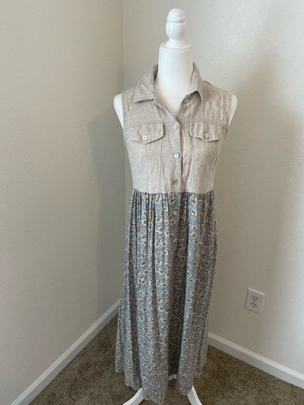 Vintage Sleeveless Dress